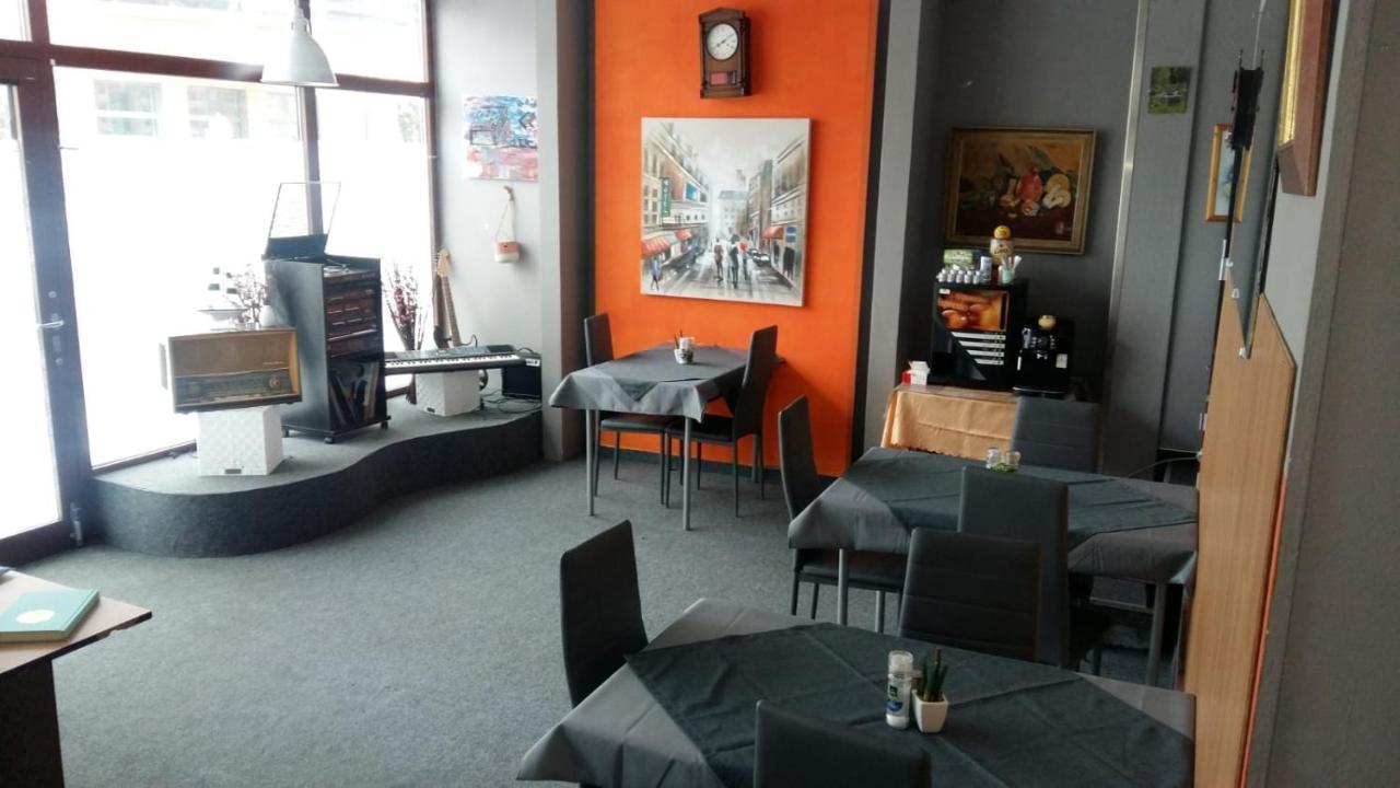 Pension Am Piko-Platz Sonneberg Ngoại thất bức ảnh